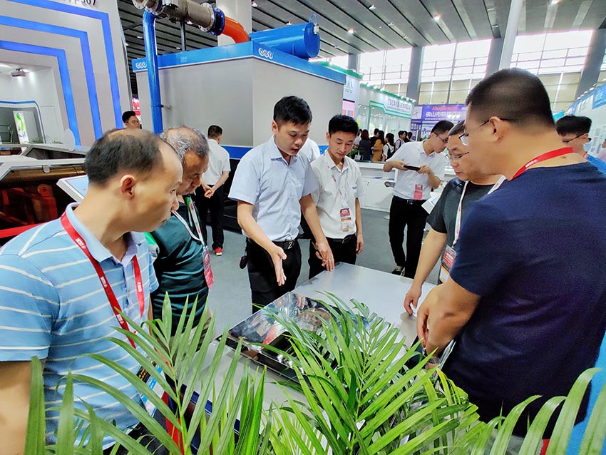 九游j9（中国）携系列新品精彩亮相第33届广州陶瓷工业展